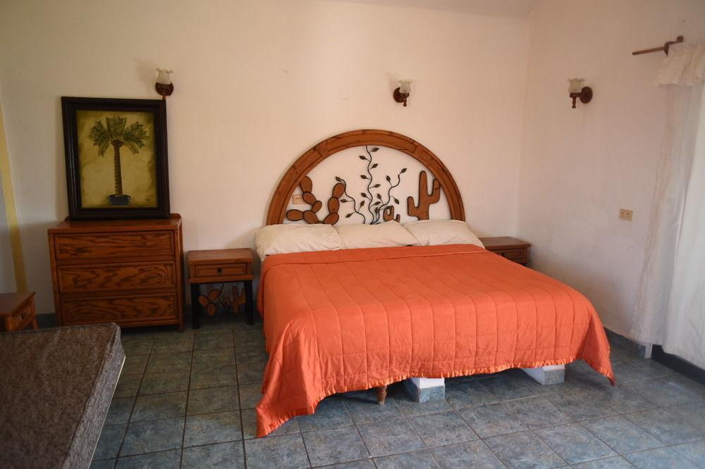 Hotel Joya Del Mar Barra de Navidad Exterior photo
